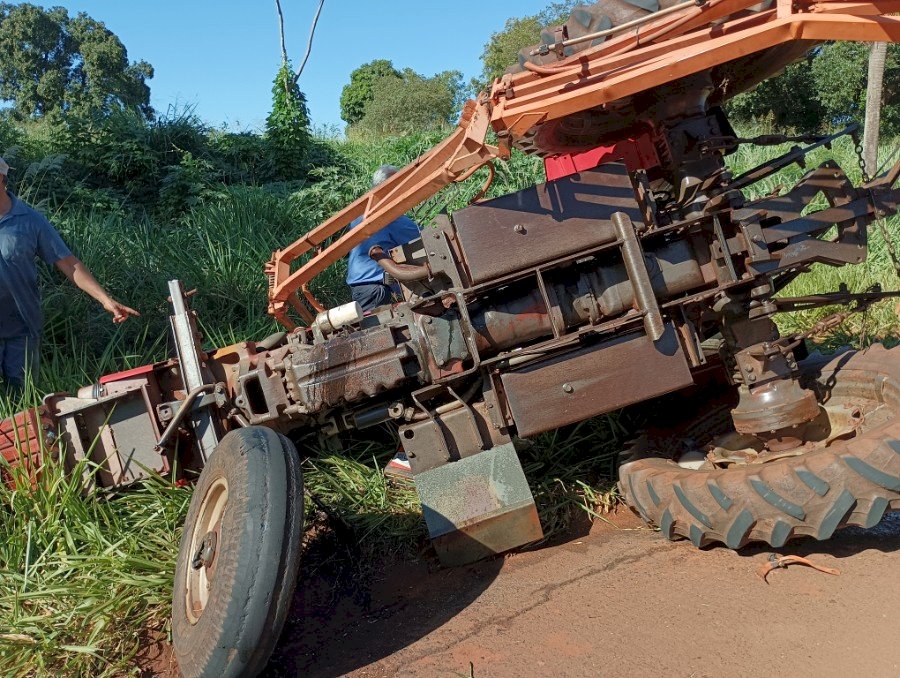 Motorista De Trator Morre Ap S Colidir Em Caminh O Na Br