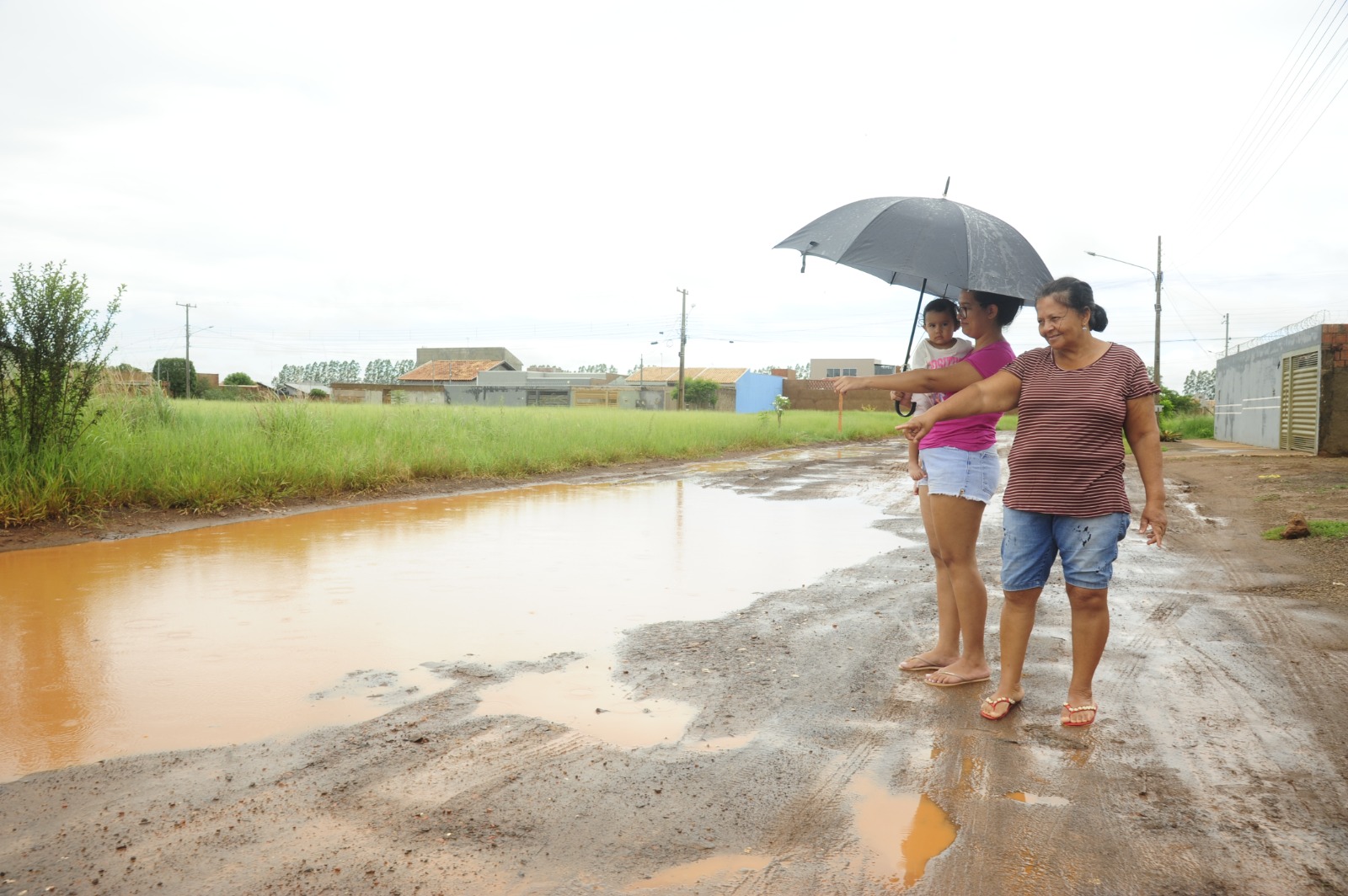 Chuva Causa Transtorno Em Bairros Sem Pavimenta O E Deixa Moradores