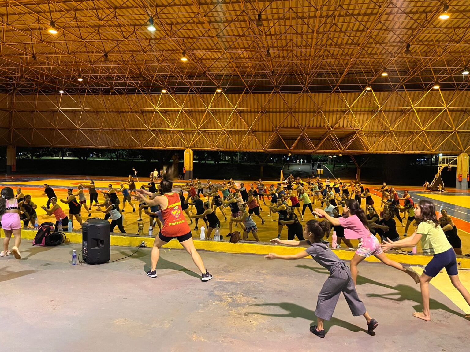 Aulas De Zumba Movimentam 13 Locais Em Campo Grande O Estado Online