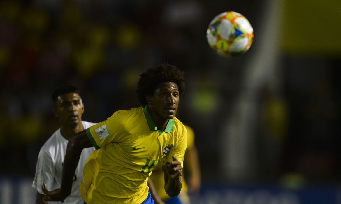 Brasil e Nova Zelândia jogam no estádio no Bezerrão no Gama-DF