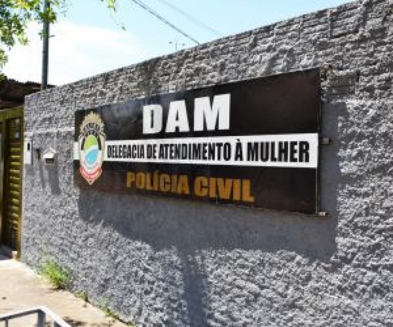 DAM-Fachada