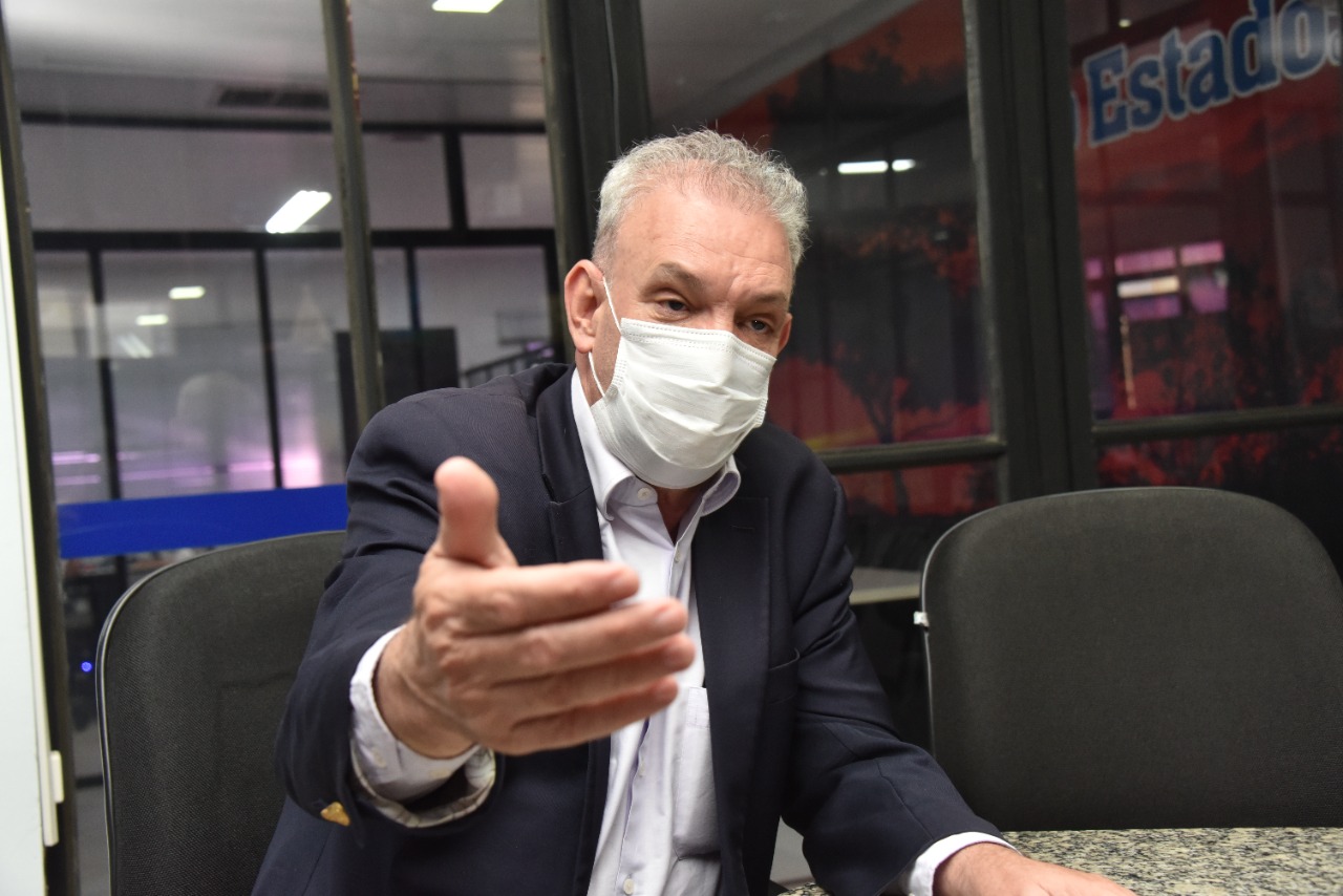 Elogiado na gestão da pandemia, Resende projeta voos em 2022