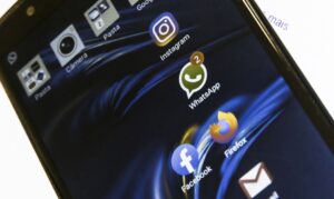 Compartilhar print de conversa do Whatsapp pode virar crime