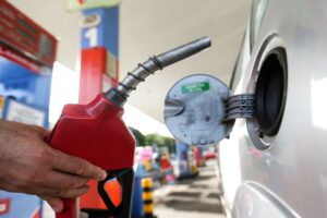 combustiveis gasolina diesel fiscalizacao postos bombas preco aumento valor anp