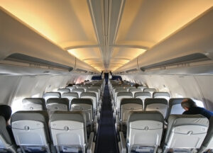 aeronave aviao interior assento passageiro conforto tripulacao