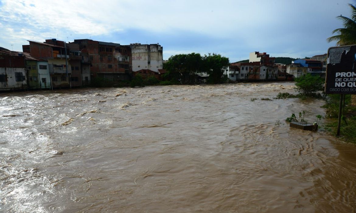 chuvas inundacoes minas gerais mg