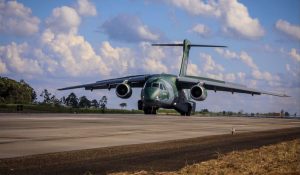 aviao fab forca aerea brasileira retirada brasileiros kiev guerra ucrania conflito russia