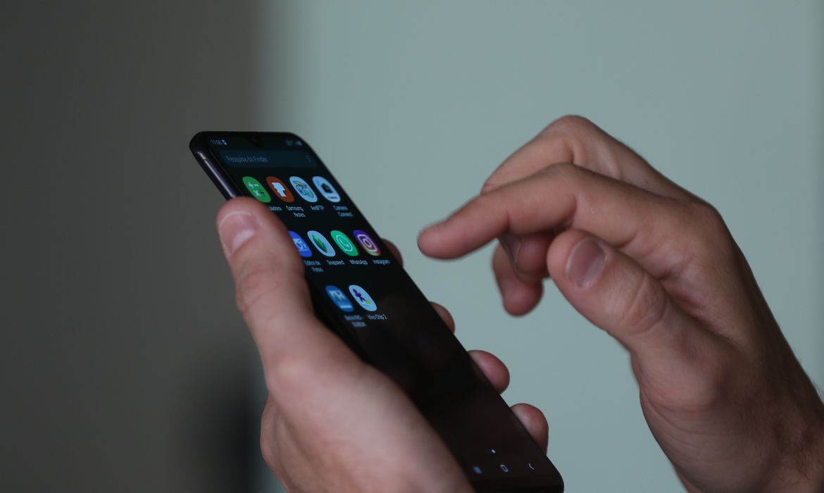 Brasil conecta 6,1 milhões de novos usuários à internet em apenas dois anos, aponta IBGE