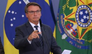presidente jair bolsonaro presidencia brasil pandemia endemia covid-19 coronavirus restricoes mascara