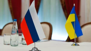 bandeiras russia ucrania negociacoes tratativas negociacao guerra conflito
