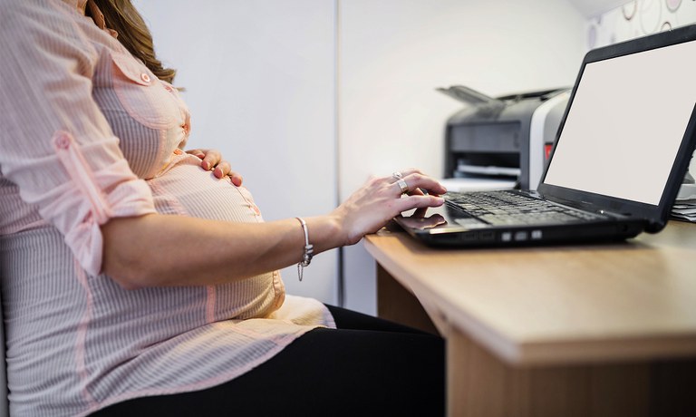 gravida mercado de trabalho atividade home office afastamento presencial