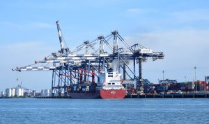 importação porto portos exportação importação mercado global economia