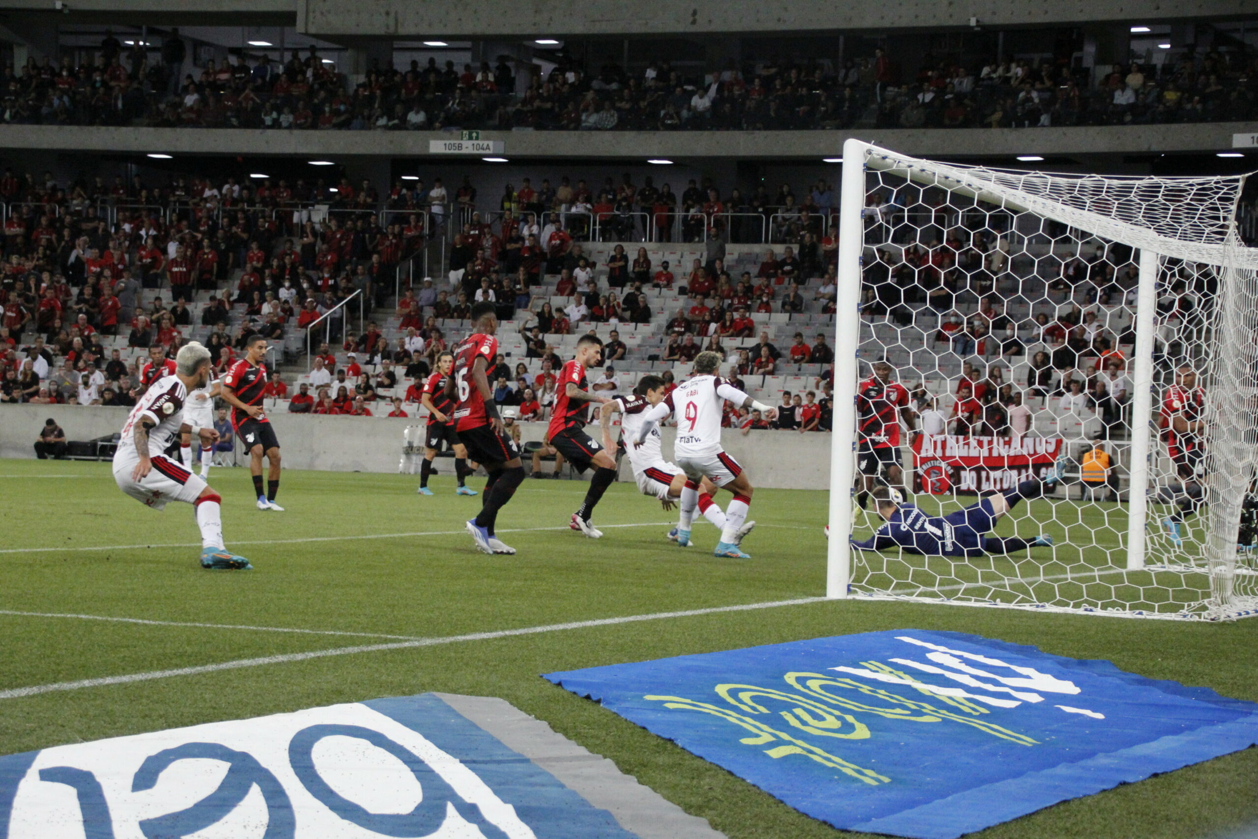 (Foto: Edson De Souza/TheNews2/Folhapress)