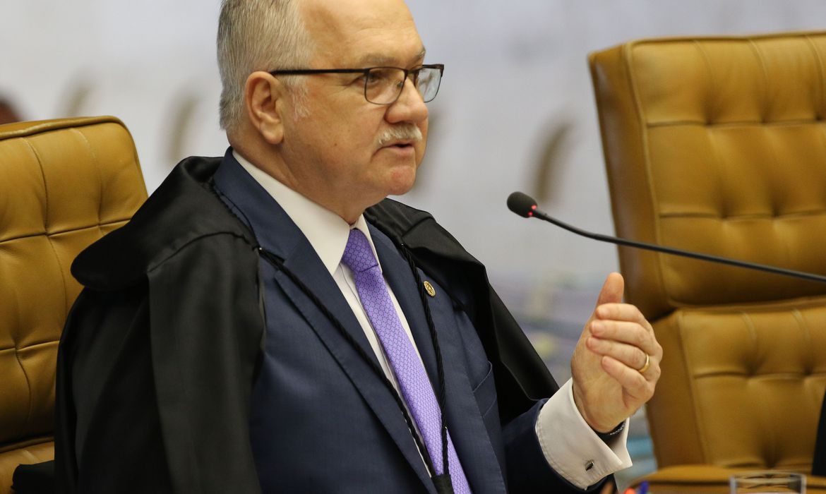 O ministro Edson Fachin, durante sessão do STF que retoma julgamento sobre o compartilhamento de dados bancários e fiscais. Foto: Agência Brasil