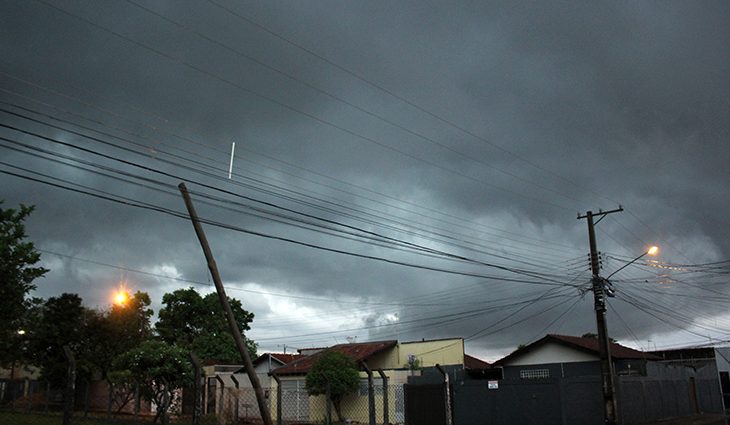 Cuidado! Defesa Civil alerta para temporal em Campo Grande nesta sexta-feira