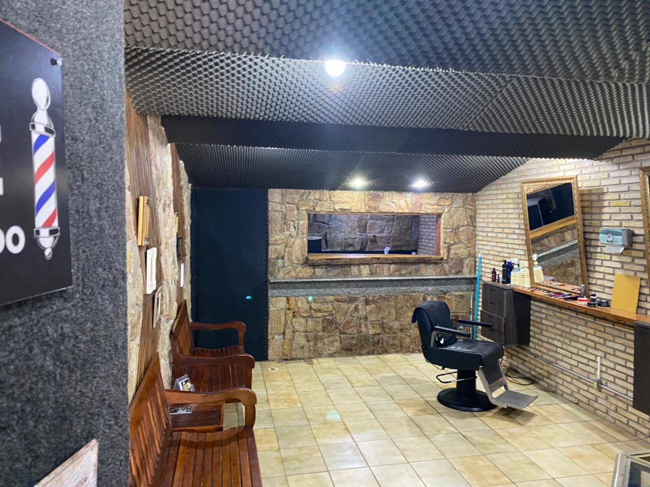 Barbearia no 1º andar