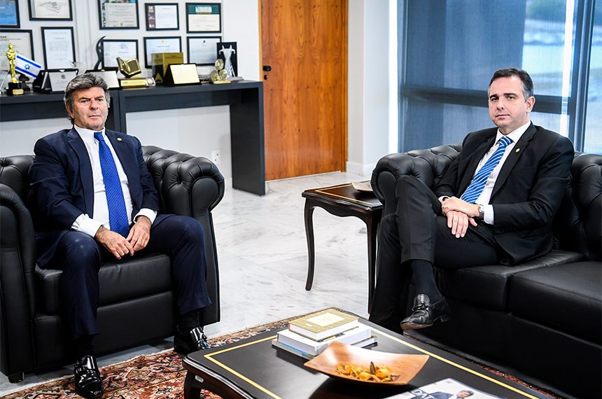 Os presidentes dos Poderes Judiciário, Luiz Fux, e Legislativo, Rodrigo Pachego - Foto: Pedro Gontijo / Agência Senado