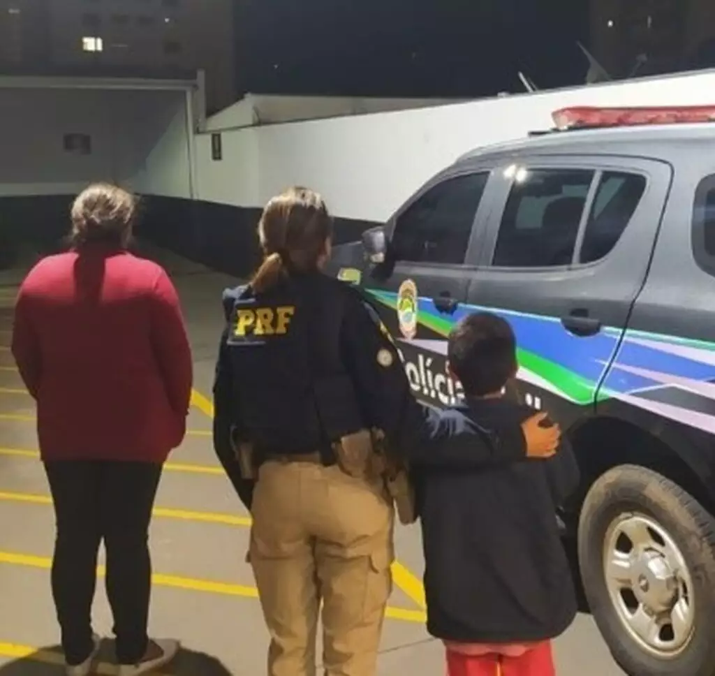 Ela levava a criança para ser adotada por seu irmão. Foto: Divulgação/PRF