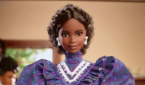 Madam C.J. Walker negra milionária Barbie