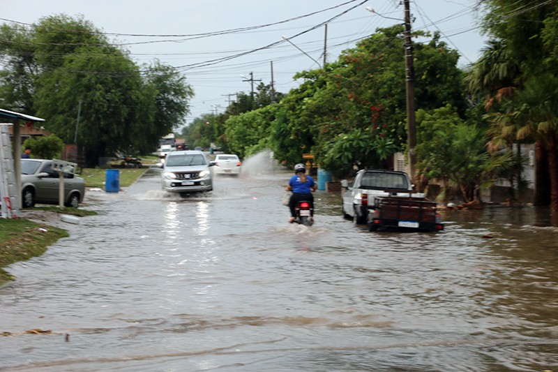 Após calorão, meteorologia coloca 47 cidades de MS em alerta de perigo para tempestades