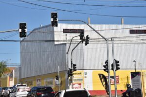 obras na Rua Rui Barbosa Campo Grande centro semáforos