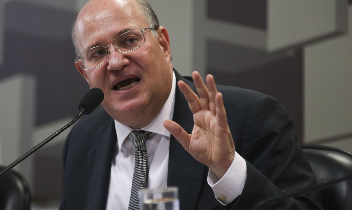 O presidente do Banco Central, Ilan Goldfajn fala sobre política monetária e economia na Comissão de Assuntos  Econômicos do Senado.