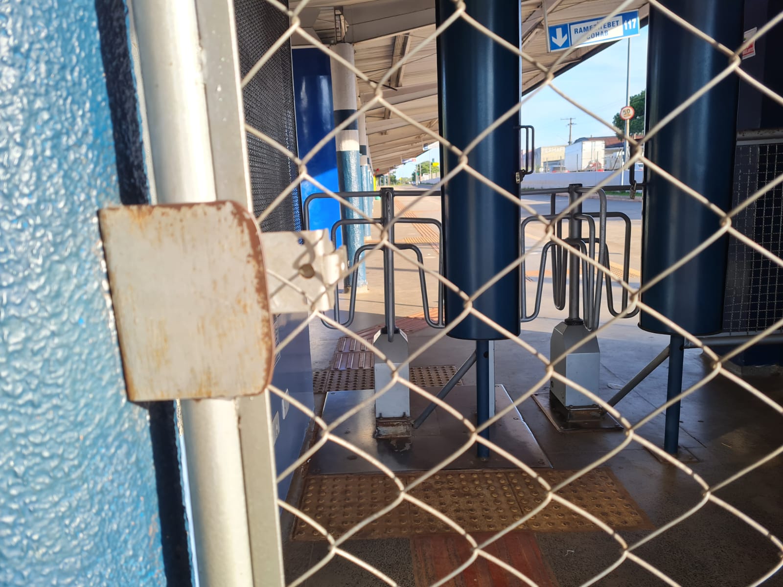 Terminais de Transbordo amanheceram com portões que dão acesso às catracas trancados
Foto: João G. Vilaba