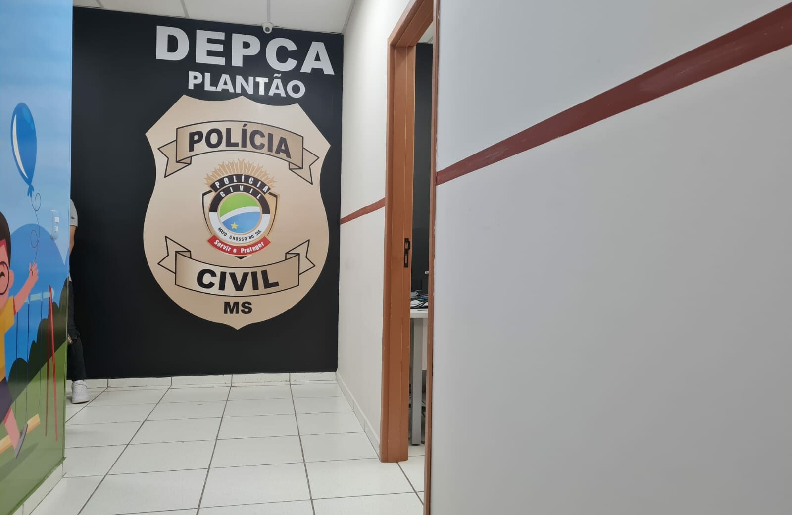 Homem é preso após ser flagrado estuprando a enteada de 7 anos em Sidrolândia