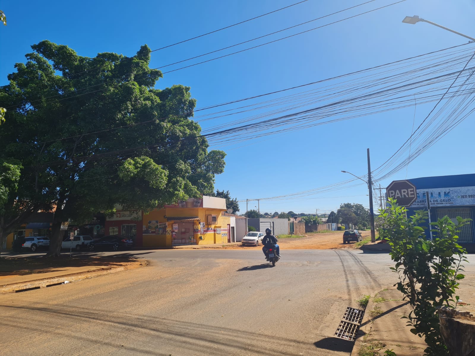 Foto: Cruzamento é referência em acidentes no bairro Aero Rancho/João Gabriel Vilalba