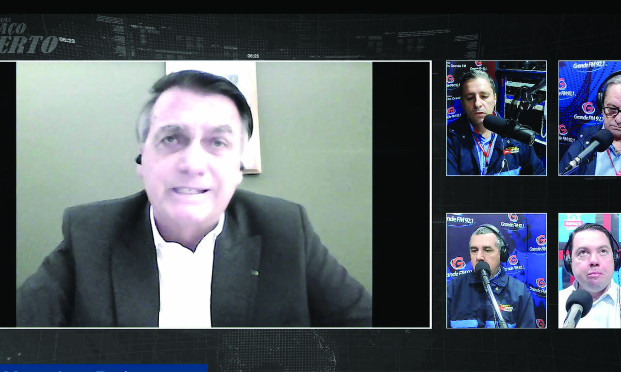 Fotos: Reprodução/Facebook