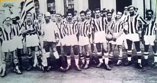 O primeiro time do Operário F.C de 1938. Divulgação/ Acervo OFC
