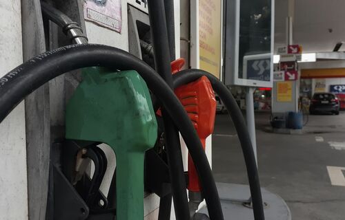 Petrobras reajusta em 12% o preço da gasolina nas refinarias a partir desta quinta-feira