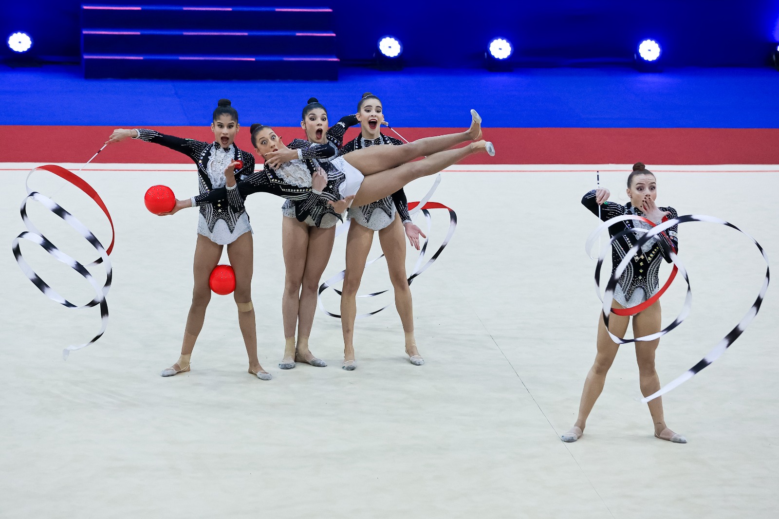 Brasil se apresenta e espera definição de vaga Olímpica masculina no Mundial  de Ginástica Artística 2023