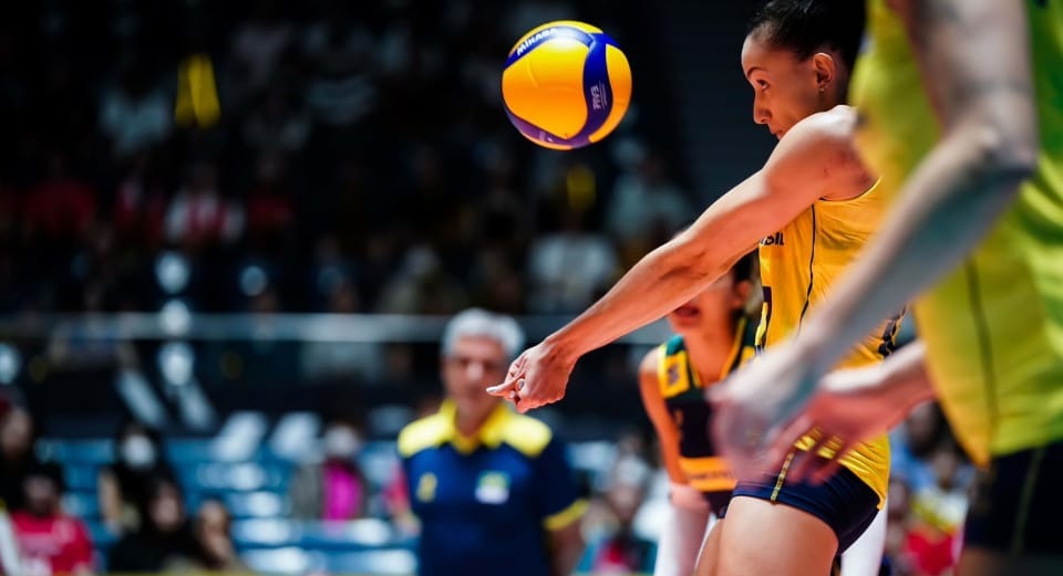 Brasil estreia com vitória no tie-break pelo Mundial de Vôlei - Esportes DP