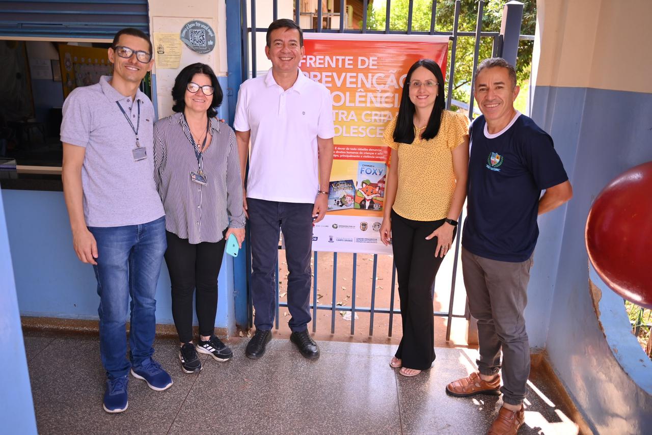 Comissãovisitou escola com programa de prevenão a violência