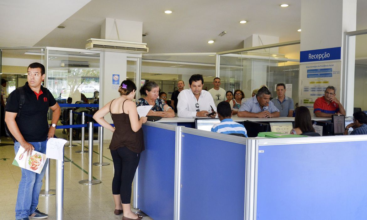 Mais de 45 mil aposentados e pensionistas em MS já receberam ressarcimento por descontos indevidos, segundo INSS