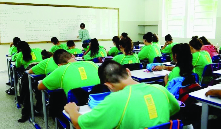 Foto: Salário dos professores
concursados do
Estado já é a maior
remuneração do país/Edemir Rodrigues