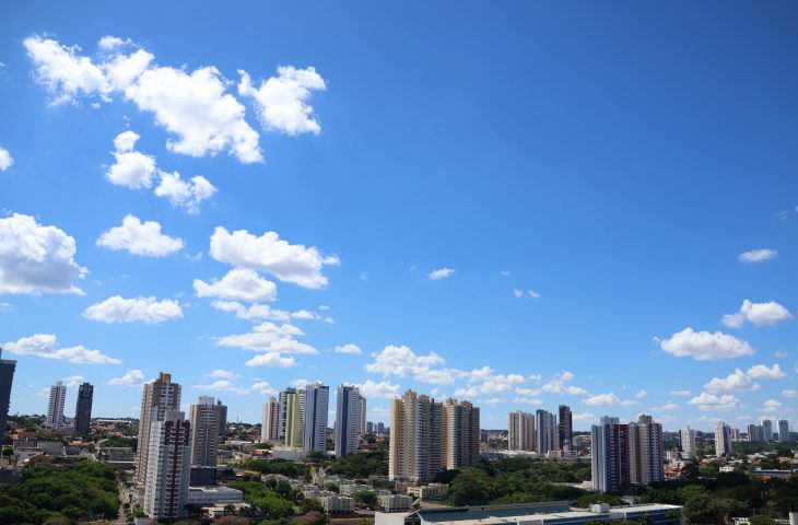 Domingo de Sol e variação de nebulosidade em MS