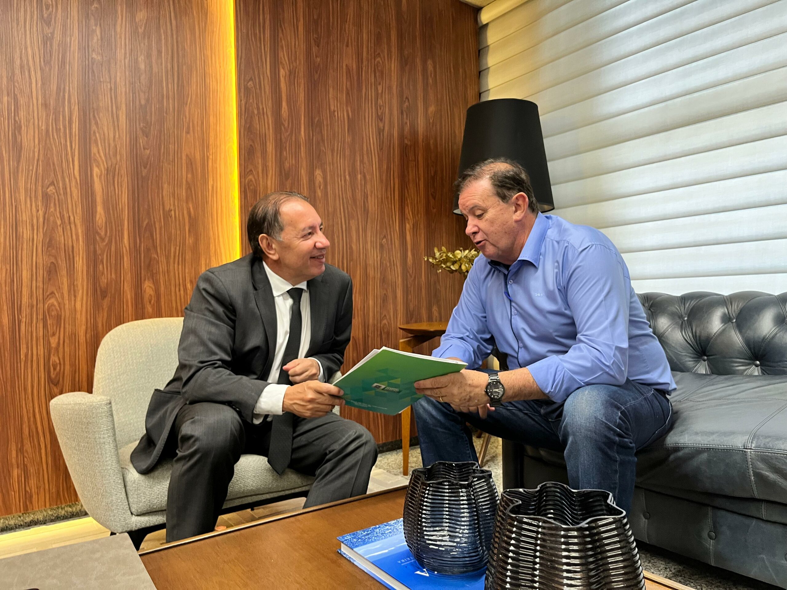 Deputados devem votar novo valor do Mais Social em regime de urgência