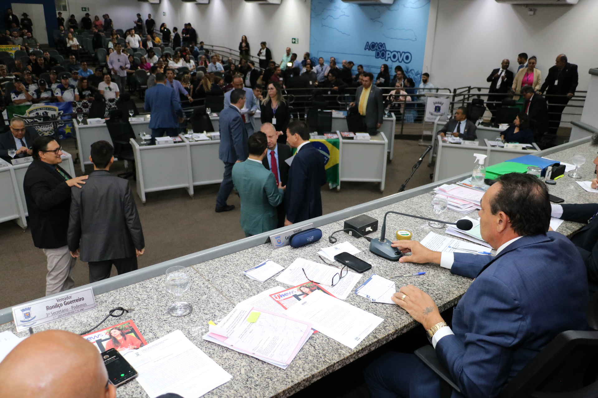 Unica sessão da semana tem três projetos para votação