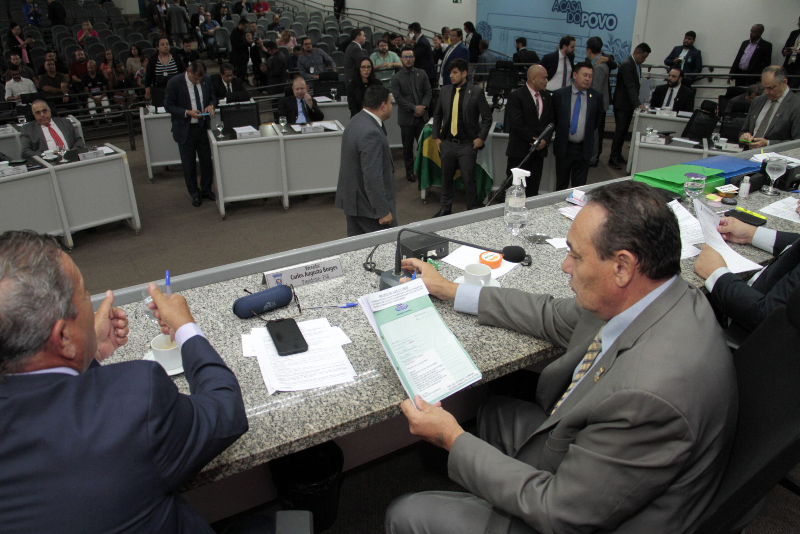 Projetos que atendem servidores foram aprovados na Câmara