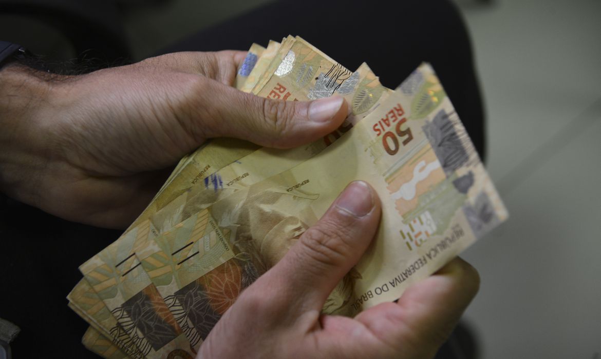 BC informa que brasileiros têm R$ 9,13 bilhões em valores para receber