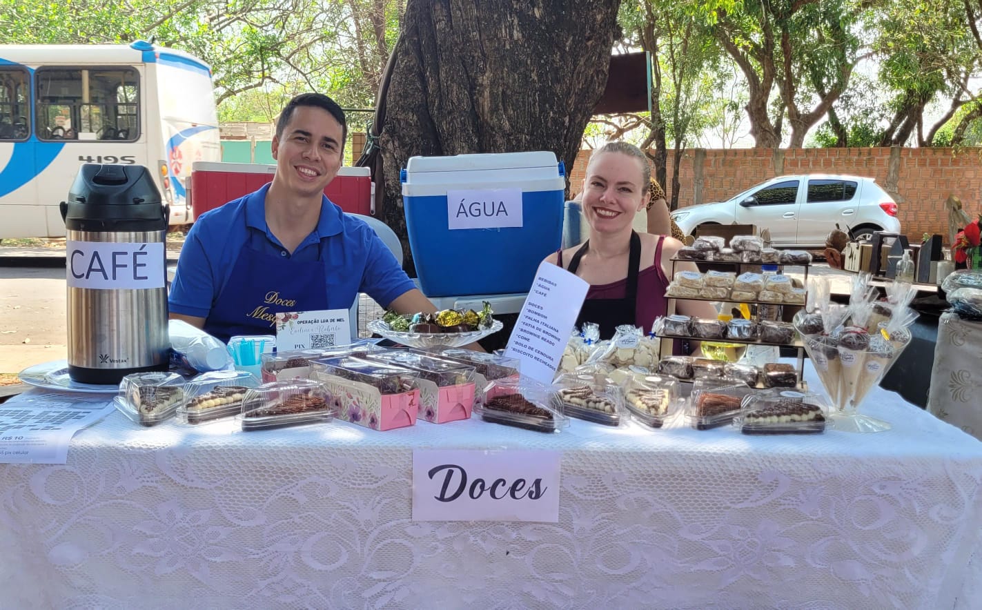 Com a venda dos doces, o casal arrecadou R$4.800,00 em três meses.|Foto: Arquivo pessoal/Eveline e Kauã
