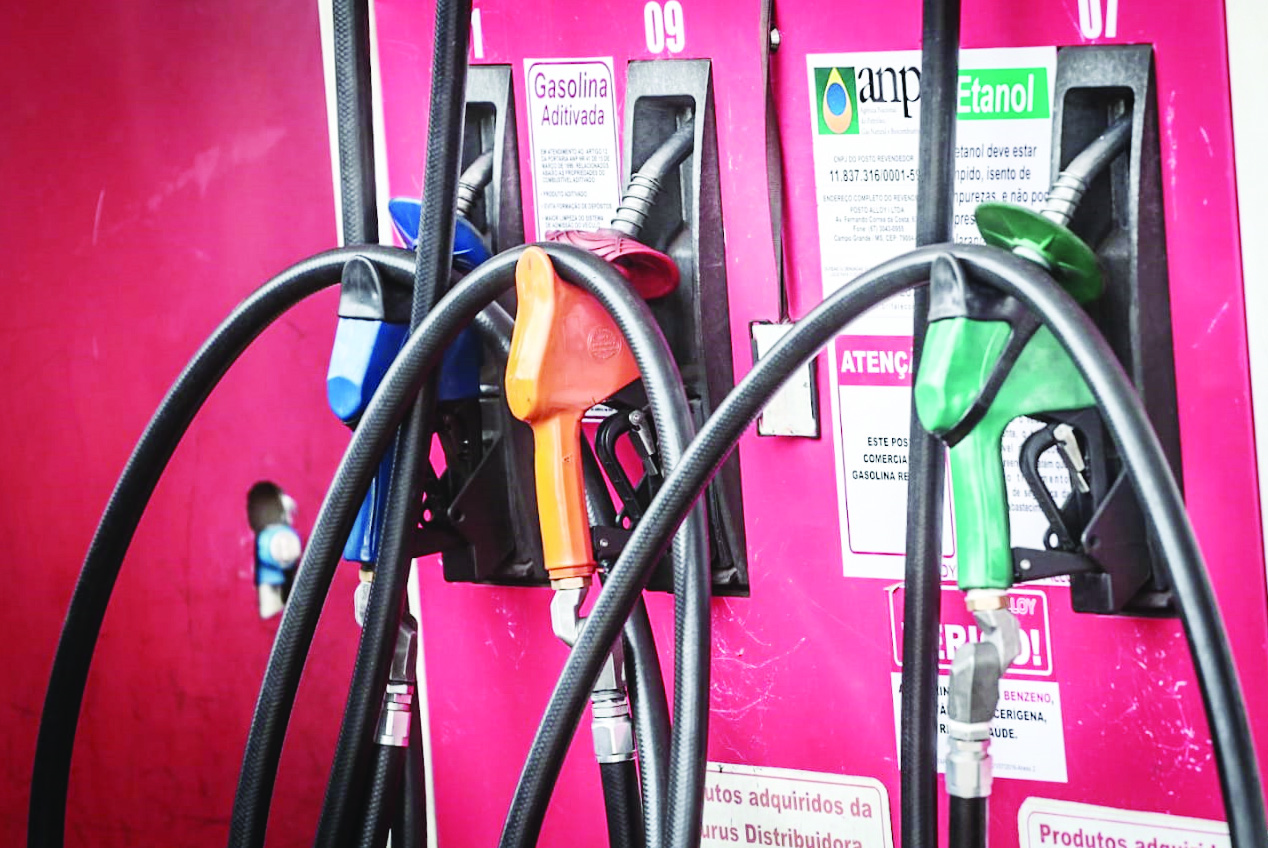 Gasolina comum varia bastante e preço mais baixo é de R$ 5,64 em Campo Grande