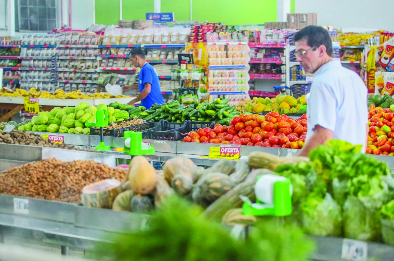 Nesta semana, o custo médio pago no quilo do tomate é de R$ 8,62.| Foto: Mrcos Maluf