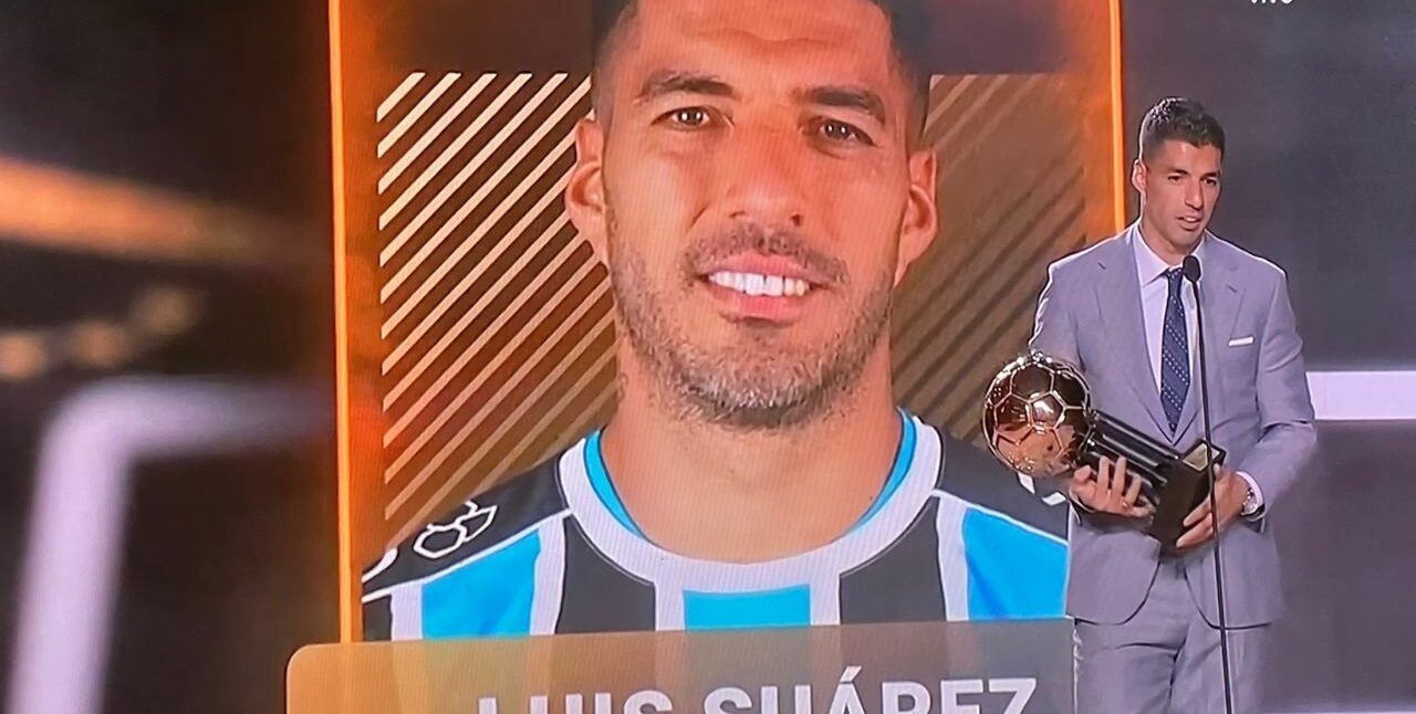 Suárez é eleito o melhor jogador do Campeonato Brasileiro de 2023