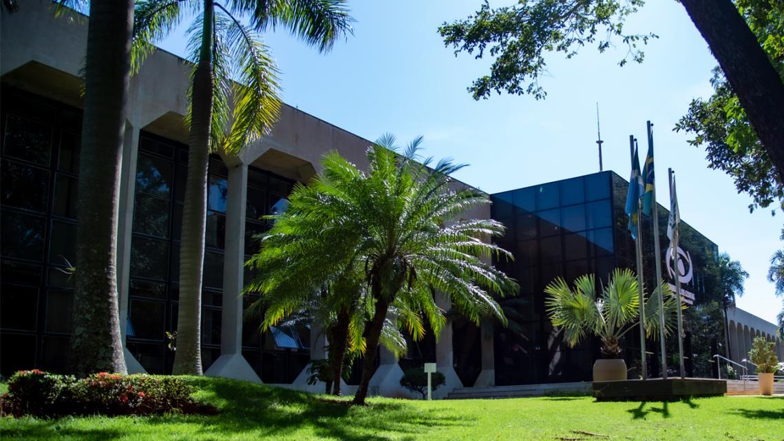 Coselheiros do TCE/MS alerta prefeitos sobre limite de gastos