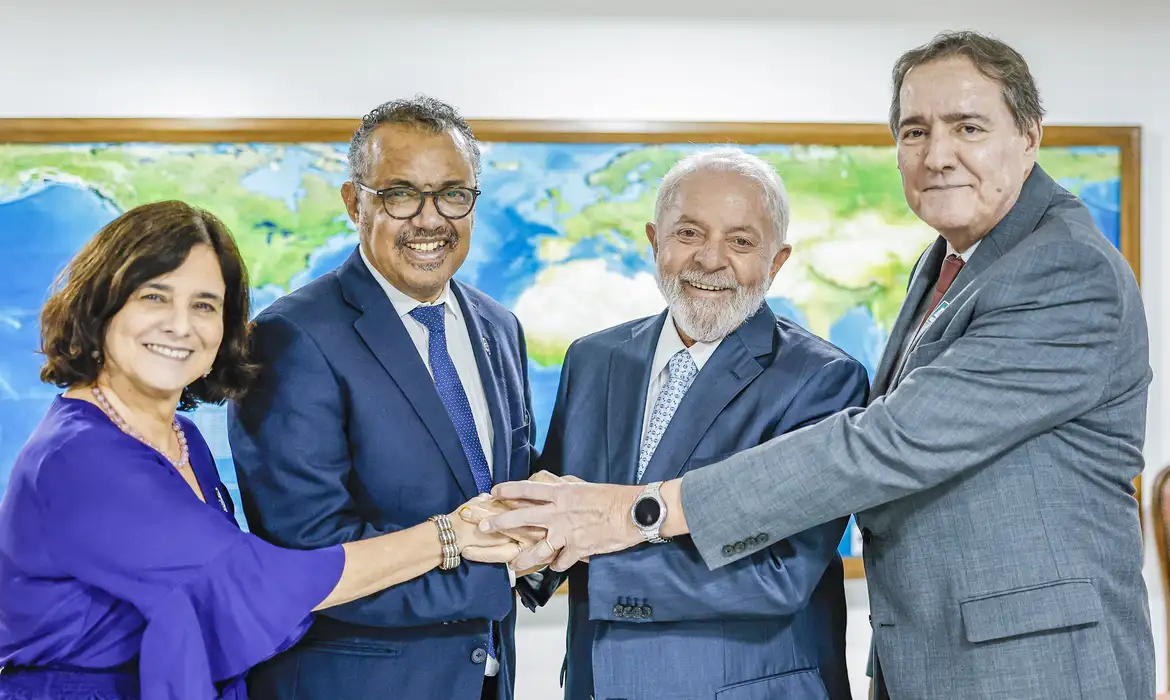Diretor-geral da OMS foi recebido pelo presidente no Planalto - Foto: Ricardo Stuchert/PR