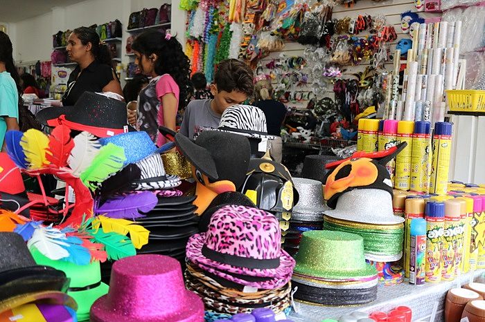 Comércio espera aumento de vendas com o carnaval