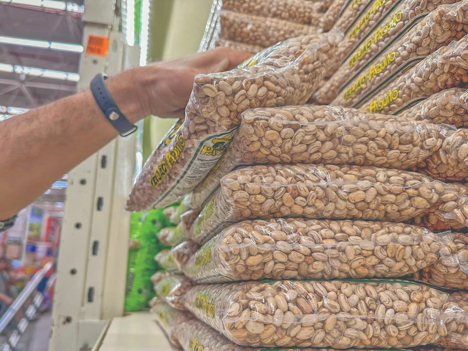 Alta no produto está
relacionada com a Lei
da oferta e demanda,
citam especialistas ( Foto: Marcos Maluf)